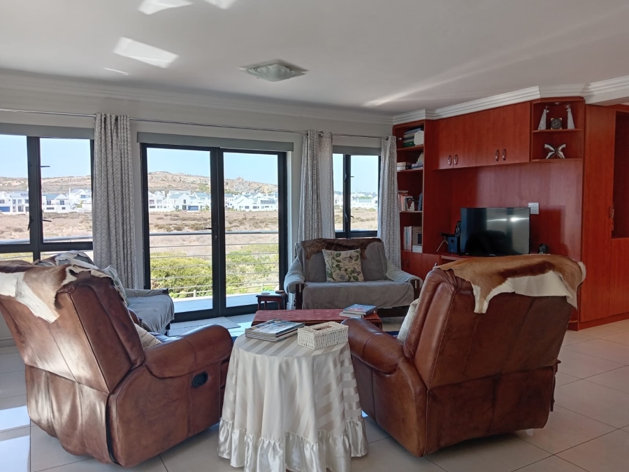 To Let 2 Bedroom Property for Rent in Calypso Beach Western Cape